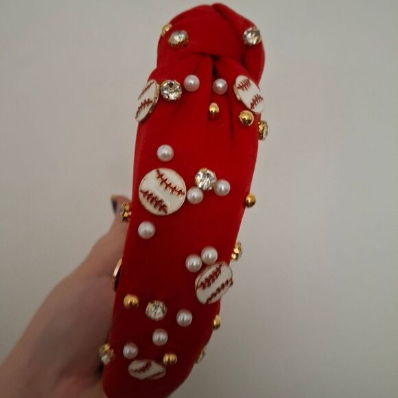 Red Knot Embellished Baseball Pearls Headband - Picture 5 of 6